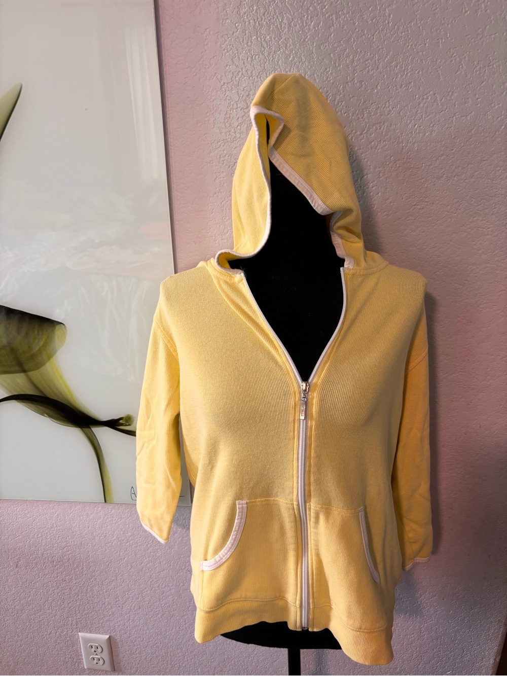 New York Laundry women’s yellow zip up hoodie size XL